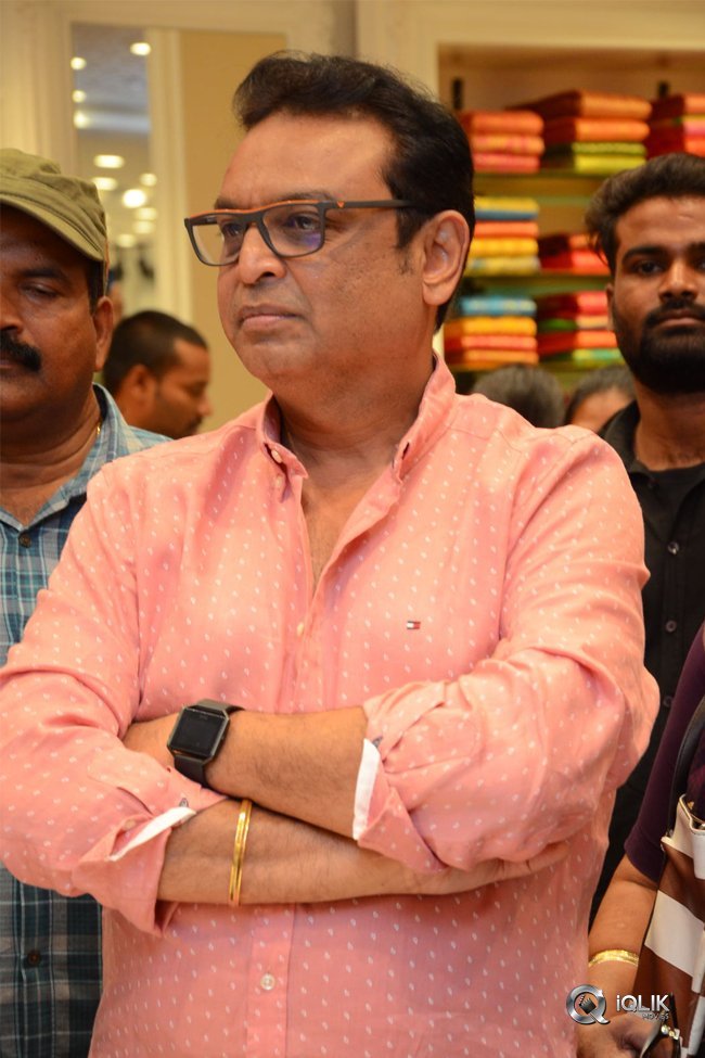 Srinivasa-Kalyanam-Team-at-KLM-Fashion-Mall